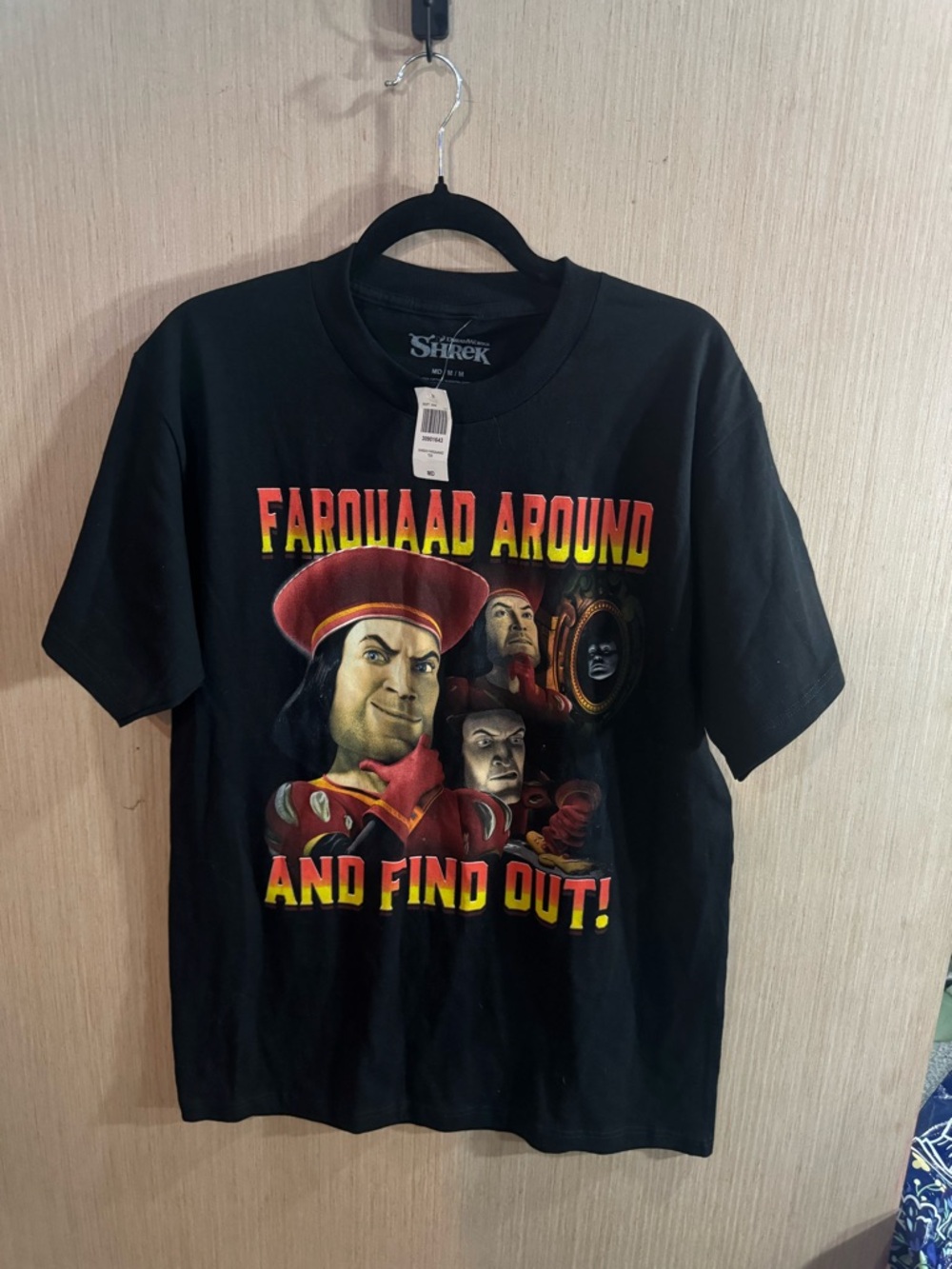 DreamWorks Shrek Black Graphic Tee with Red and Yellow Print Size Medium